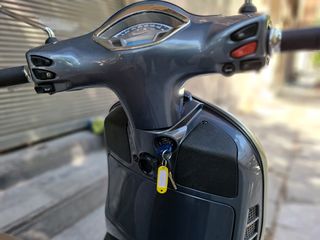 Vespa GTS 300 2020-thumb-9