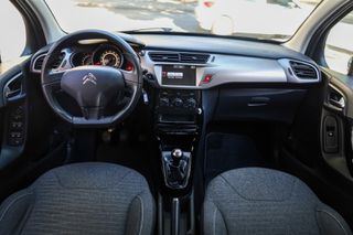 Citroen C3 2016 1.2 VTi 82hp Feel Edition-thumb-2