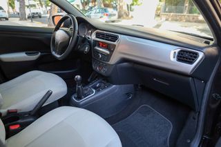 Citroen C-Elysee 2016 1.2 VTi 82hp Confort-thumb-12