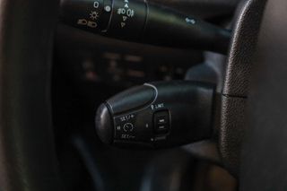 Citroen C-Elysee 2016 1.2 VTi 82hp Confort-thumb-20