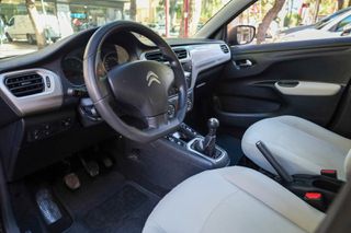 Citroen C-Elysee 2016 1.2 VTi 82hp Confort-thumb-14