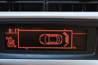 Citroen C-Elysee 2016 1.2 VTi 82hp Confort-thumb-8