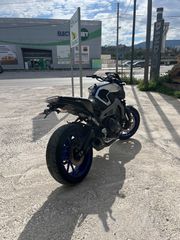 Yamaha MT-09 2016-thumb-4