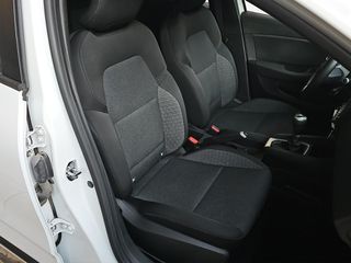 Renault Clio 2021 1.0TCe LPG 100ps Expression Plus-thumb-38
