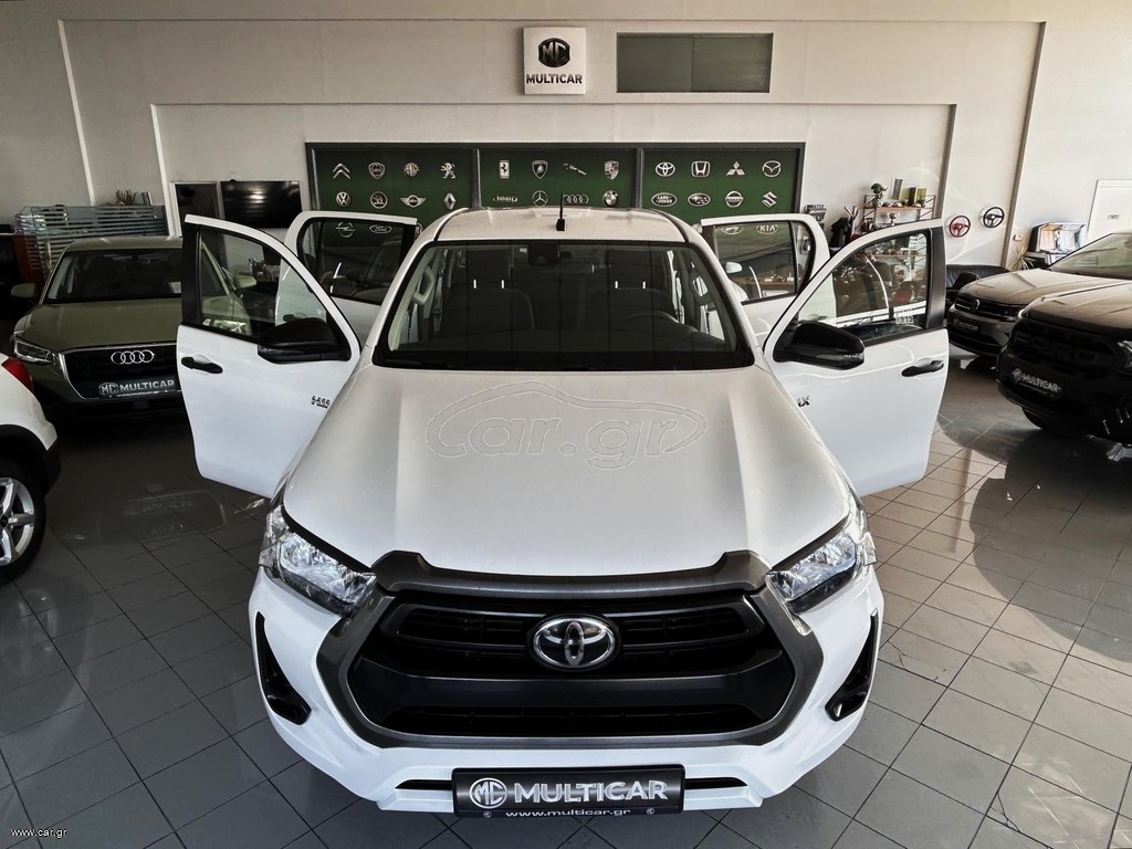 Toyota Hilux 2022 2.4D DoubleCab 4X4 Advance