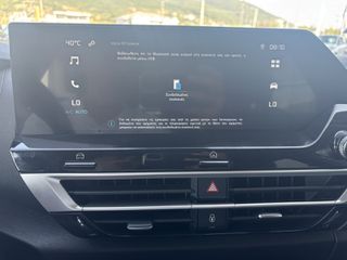 Citroen C4 2023 1.2 FEEL EAT8 130PS-thumb-19
