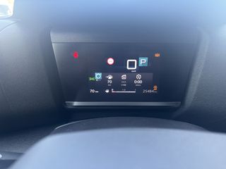 Citroen C4 2023 1.2 FEEL EAT8 130PS-thumb-22