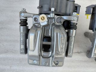 Δαγκανες Mercedes A35 A45 AMG CLA W177 W118 W247 X157 A-Class B-Class CLA GLA GLB 330x22-thumb-10