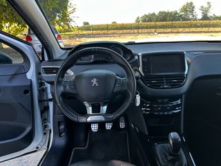 Peugeot 2008 2017 GT LINE CLIMA NAVI CAMERA-thumb-8