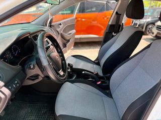 Hyundai i 20 2015 1.1 CRDI BLUE STYLE Speed6 Euro6 BokServiss Προσφορά 09/23-thumb-15