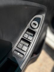 Hyundai i 20 2015 1.1 CRDI BLUE STYLE Speed6 Euro6 BokServiss Προσφορά 09/23-thumb-28
