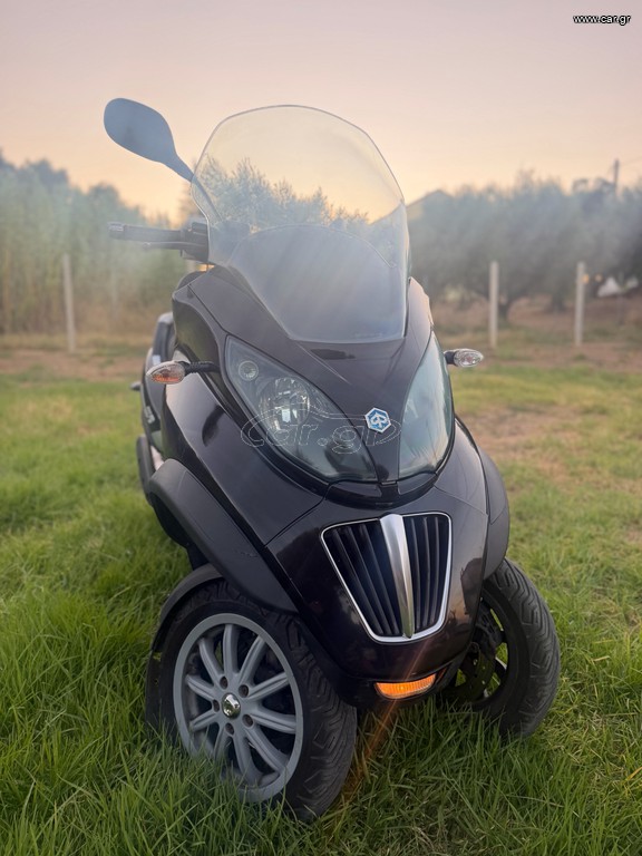 Piaggio MP3 400 2010 Χρειάζεται δίπλωμα αυτοκινήτου