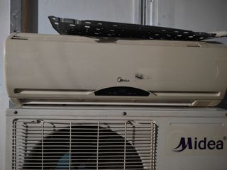 Κλιματιστικό 12