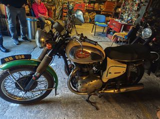 Bsa 1985-thumb-2