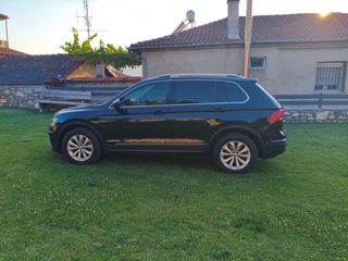 Volkswagen Tiguan 2018-thumb-4