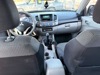 Mitsubishi L200 2009 SAFARI-thumb-8