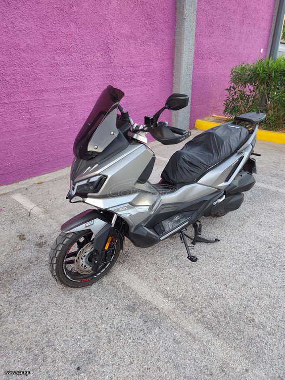 Sym ADX 300 2025 TCS