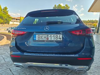 Mercedes-Benz GLA 250 2021 1.3 PANORAMA-thumb-2