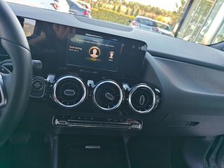 Mercedes-Benz GLA 250 2021 1.3 PANORAMA-thumb-14