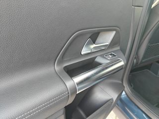Mercedes-Benz GLA 250 2021 1.3 PANORAMA-thumb-19