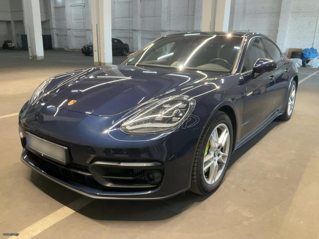 Porsche Panamera 2021