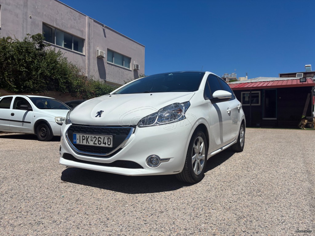 Peugeot 208 2015 E-HDI F1