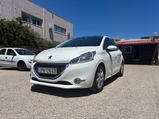 Peugeot 208 2015 E-HDI F1