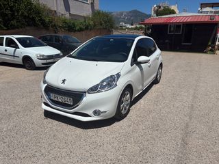 Peugeot 208 2015 E-HDI F1-thumb-1