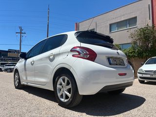 Peugeot 208 2015 E-HDI F1-thumb-8