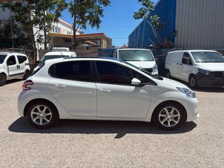 Peugeot 208 2015 E-HDI F1-thumb-13