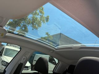 Peugeot 208 2015 E-HDI F1-thumb-25