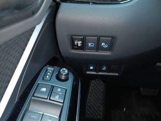 Toyota C-HR 2020 2.0 HYBRID BI TONE TEAM D-thumb-19