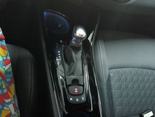 Toyota C-HR 2020 2.0 HYBRID BI TONE TEAM D-thumb-22