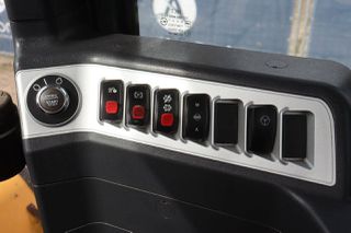 Φορτωτής Με Λάστιχα Hyundai 2018 HL955-thumb-27