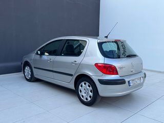 Peugeot 307 2006-thumb-2