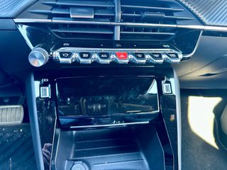 Peugeot 2008 2024 ALLURE AUTOMATIC-thumb-24