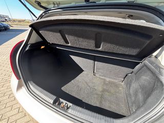 Hyundai i 20 2012 1.4 DIESEL-thumb-9