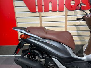 Piaggio Medley 150 2019-thumb-3