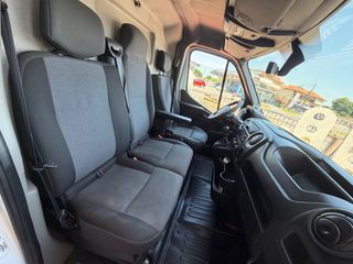 Nissan NV 400 2020-thumb-12