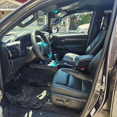 Toyota Hilux 2022-thumb-6