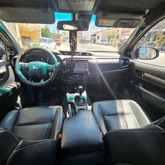 Toyota Hilux 2022-thumb-7