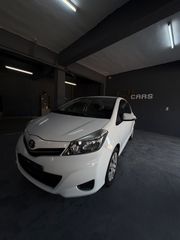 Toyota Yaris 2014-thumb-3