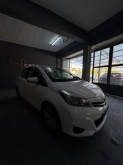 Toyota Yaris 2014-thumb-4