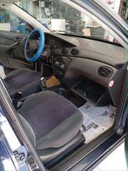 Ford Focus 2000-thumb-6