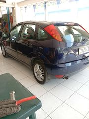 Ford Focus 2000-thumb-12