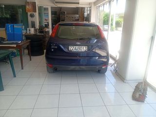 Ford Focus 2000-thumb-13