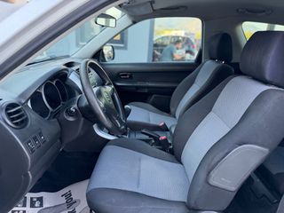 Suzuki Grand Vitara 2005-thumb-8
