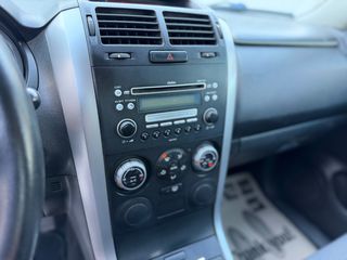 Suzuki Grand Vitara 2005-thumb-12