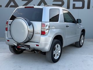 Suzuki Grand Vitara 2005-thumb-5