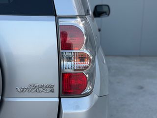 Suzuki Grand Vitara 2005-thumb-23